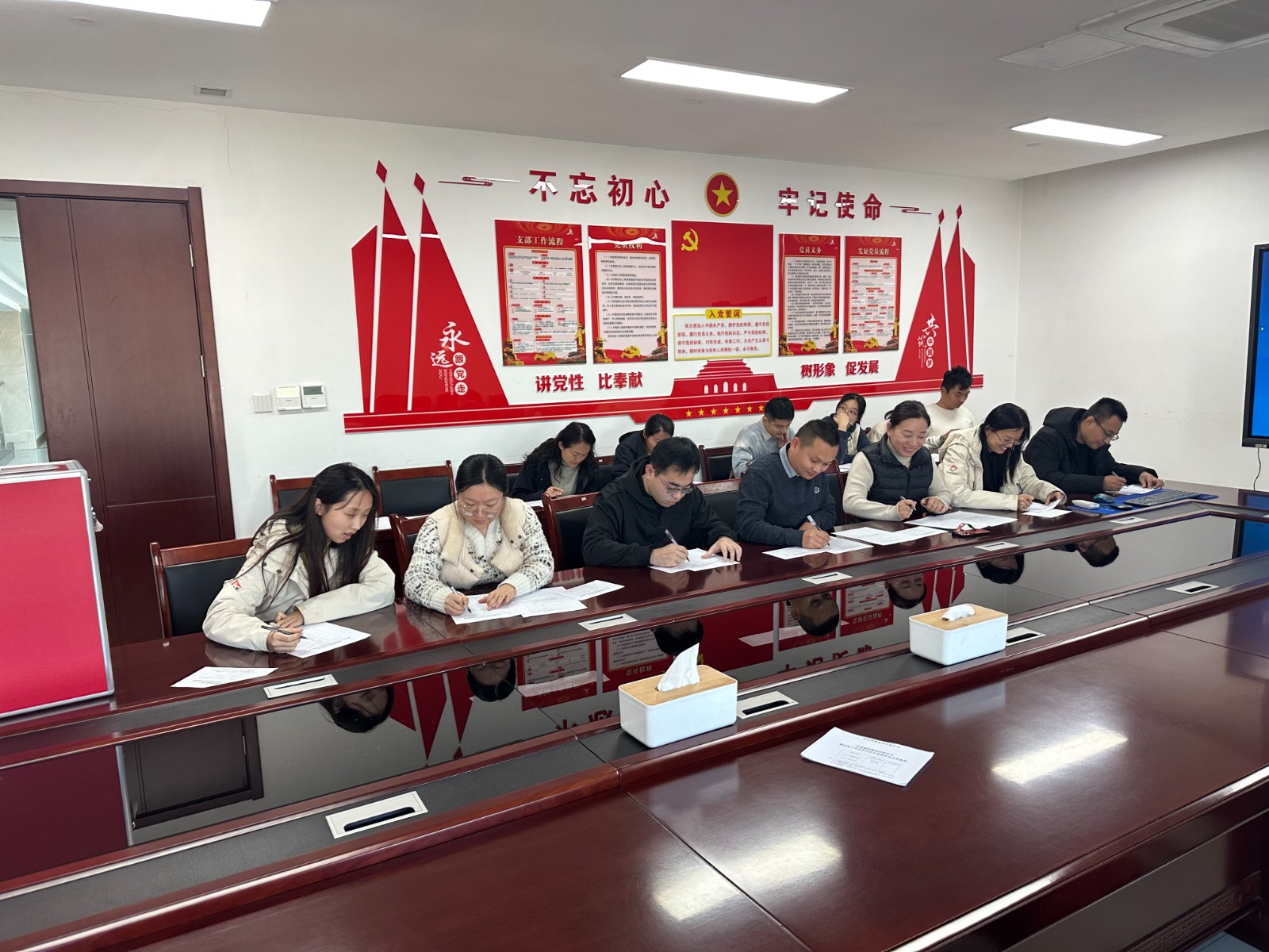 設(shè)計院分會組織召開第四屆工代會職代會代表和分會委員會選舉會議